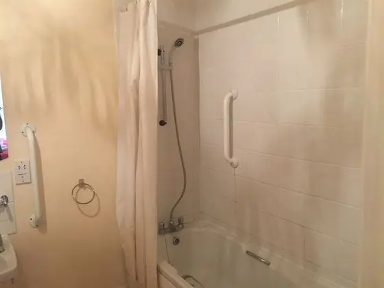 Üç Kişilik Oda, Banyolu/Duşlu