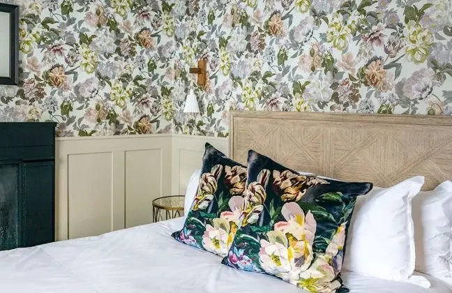 Classic Tek Büyük Yataklı Oda