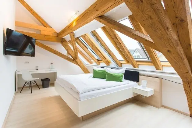 Comfort Tek Büyük Yataklı Oda