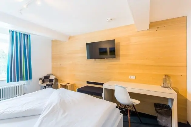 Standard Tek Büyük Yataklı Oda