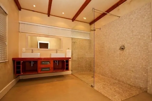 Pool Cottage
