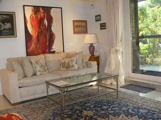 Comfort Apart Daire, Bahçe Manzaralı