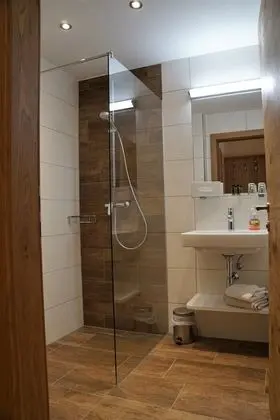 Classic Tek Büyük Yataklı Oda