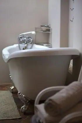 Tek Büyük Yataklı Oda (En-suite )