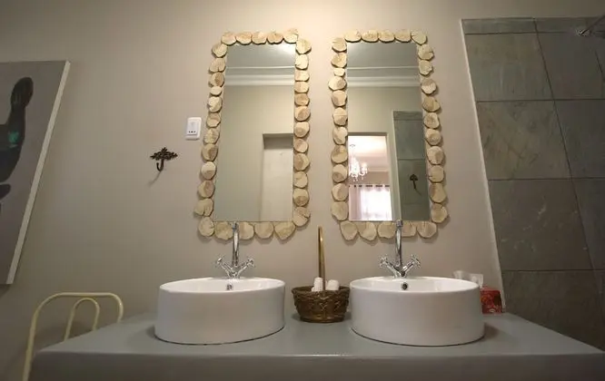 Tek Büyük Yataklı Oda (En-suite )