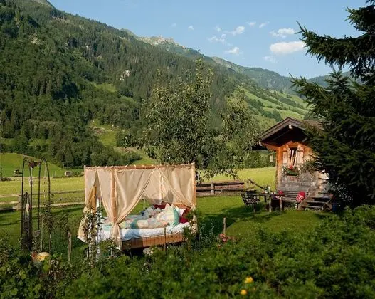 Tek Büyük Yataklı Oda (garden-sky-bed (canopy bed))
