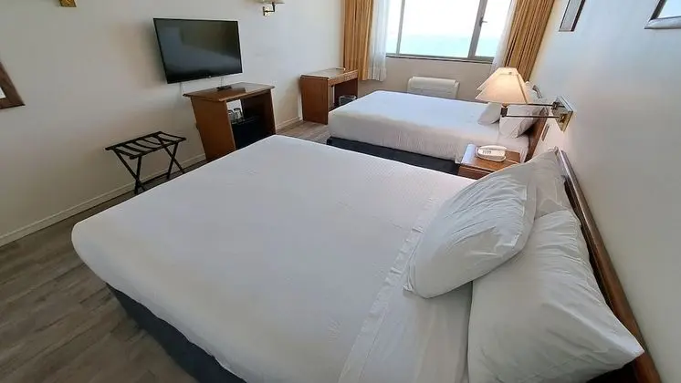 Tek Büyük Yataklı Oda