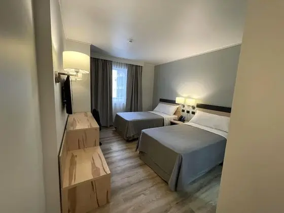 Tek Büyük veya İki Ayrı Yataklı Oda
