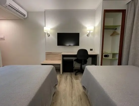 Tek Büyük veya İki Ayrı Yataklı Oda