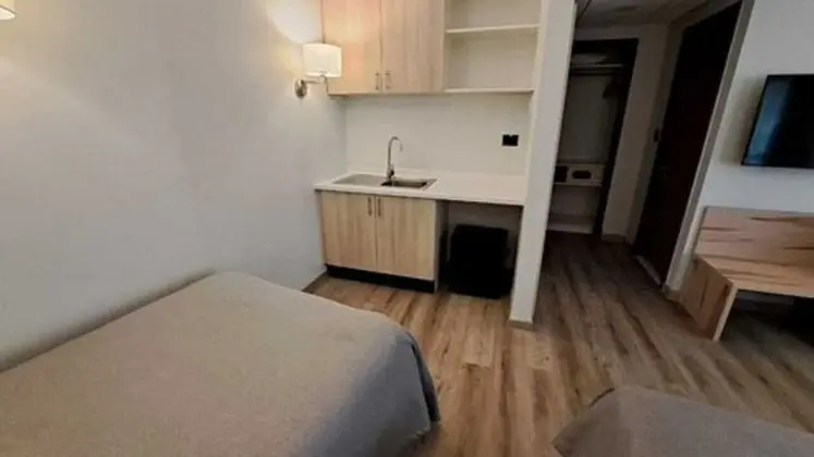 Üç Kişilik Oda