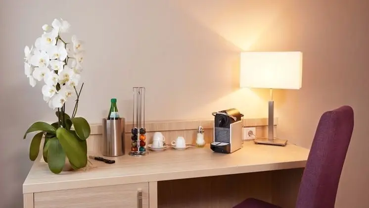 Tek Büyük Yataklı Oda, Balkon