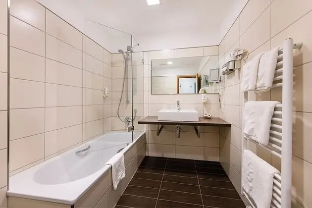 Standard Tek Büyük Yataklı Oda