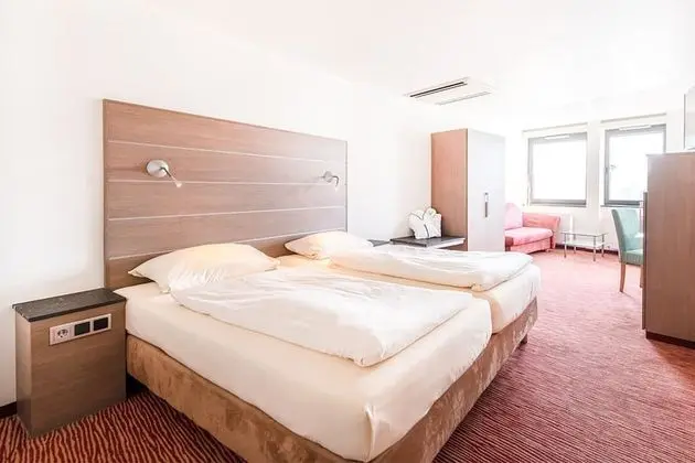 Superior Tek Büyük Yataklı Oda