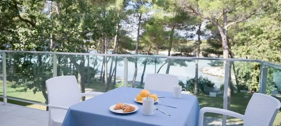 Royal Apart Daire, 2 Yatak Odası, Mutfak, Denize Sıfır