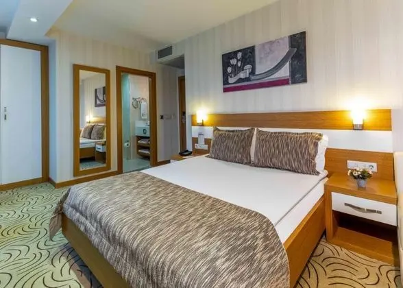 Standart Oda,Şehir Manzaralı