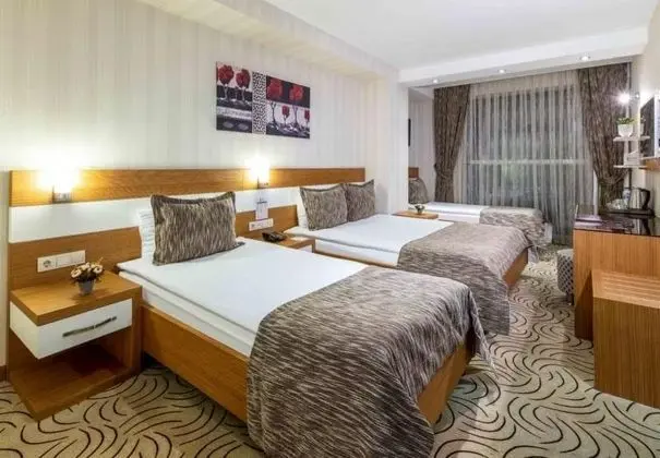Standart Üç Kişilik Oda