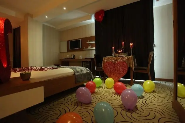 Büyük Yataklı Tek Kişilik Oda