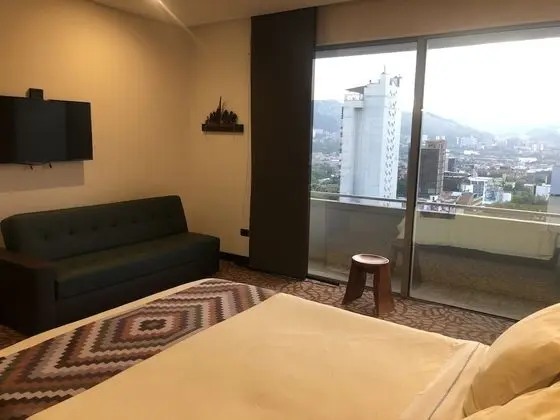Deluxe Tek Büyük Yataklı Oda, Balkon