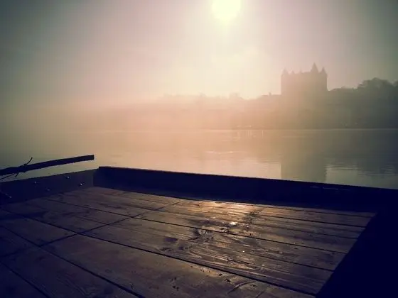 Family Kulübe (Loire Romance)