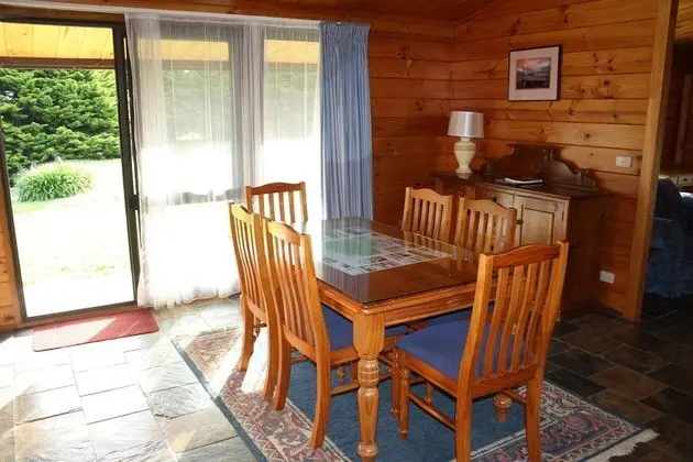 Standard Apart Daire, Birden Çok Yatak Odası, Sigara İçilmez, Mutfak (DiiElduu House 3 Brm)