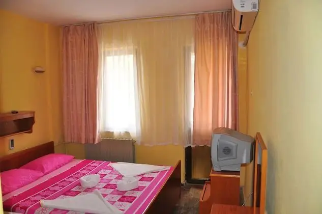 Standart üç kişilik oda