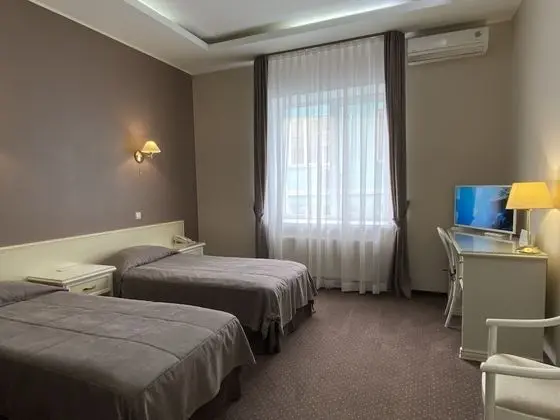Superior Tek Büyük veya İki Ayrı Yataklı Oda