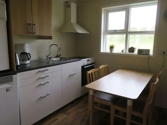 Üç Kişilik Oda, Ortak Banyo (Room 1)