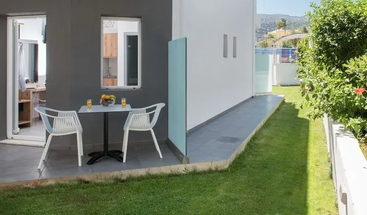 Superior Stüdyo, Bahçe Manzaralı