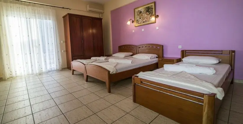 Üç Kişilik Oda
