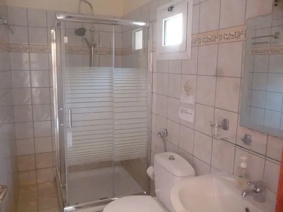 Üç Kişilik Oda