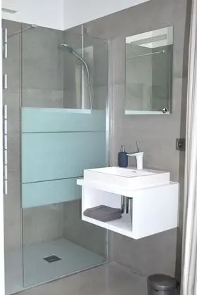 Tek Büyük veya İki Ayrı Yataklı Oda (Gustave Magnel )