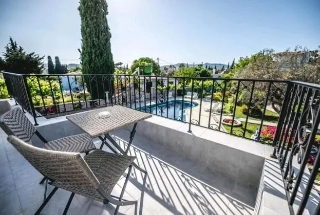 Mini Suite Garden View