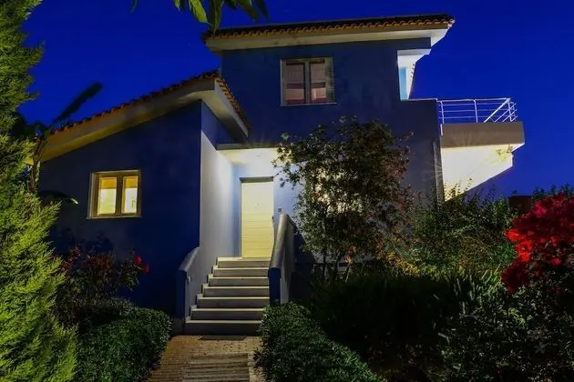 Villa, 4 Yatak Odası, Kişiye Özel Havuzlu
