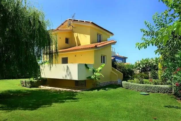 Villa, 5 Yatak Odası, Kişiye Özel Havuzlu, Deniz Manzaralı
