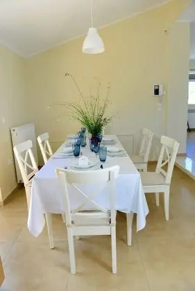 Villa, 5 Yatak Odası, Kişiye Özel Havuzlu, Deniz Manzaralı