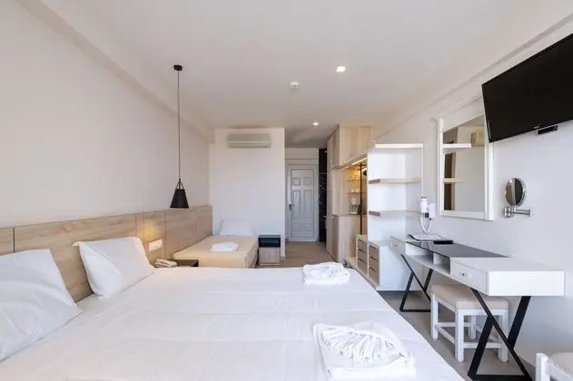 Junior Suite Land View