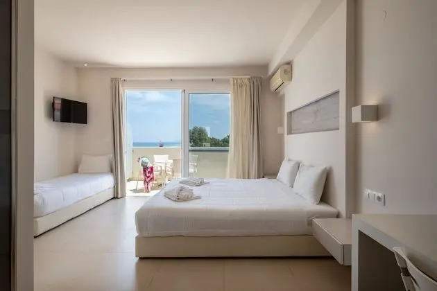 One Bedroom Suite Sea View