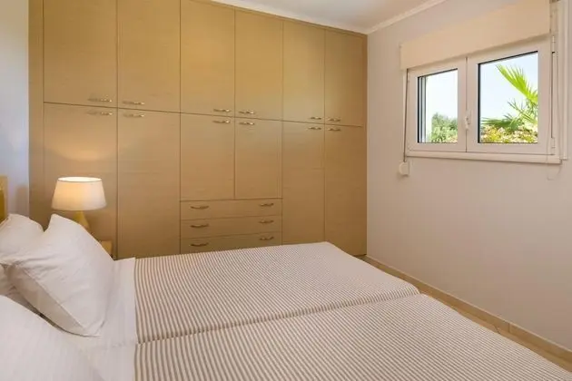 Family Villa, 4 Yatak Odası, Kişiye Özel Havuzlu, Deniz Manzaralı