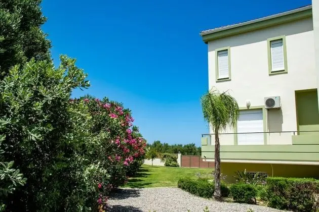 Family Villa, 4 Yatak Odası, Kişiye Özel Havuzlu, Deniz Manzaralı