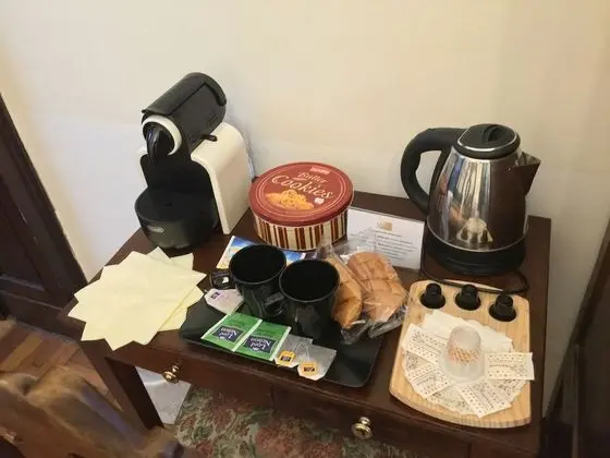 Üç Kişilik Oda, Ortak Banyo