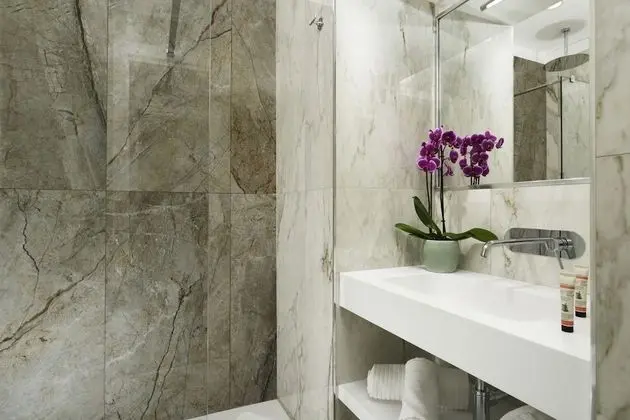 Superior Oda, Şehir Manzaralı