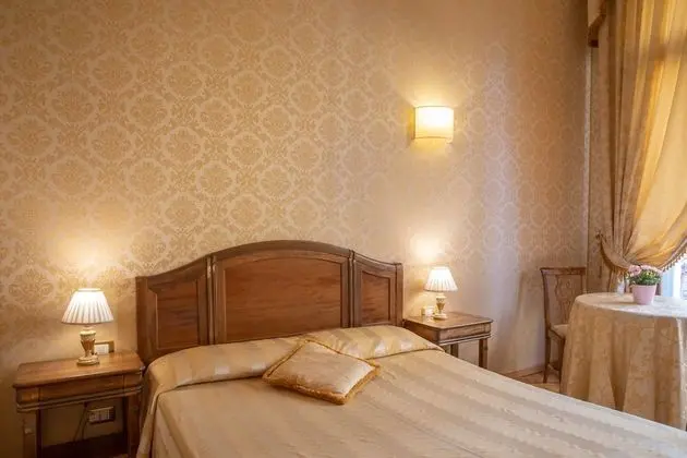 Superior Tek Büyük Yataklı Oda