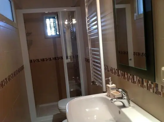 Tek Büyük Yataklı Oda, Engellilere Uygun, Ortak Banyo