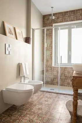 Basic Tek Büyük veya İki Ayrı Yataklı Oda