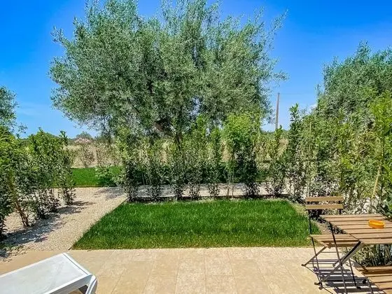 Classic Tek Büyük Yataklı Oda, 1 En Büyük (King) Boy Yatak, Havuz Kullanımı, Bahçe Manzaralı