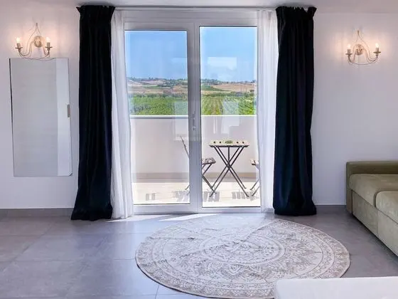 Elite Stüdyo Süit, Teras, Havuz Manzaralı