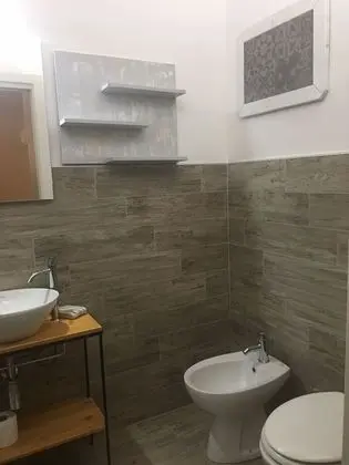 Comfort Tek Büyük Yataklı Oda, Balkon, Avlu Manzaralı