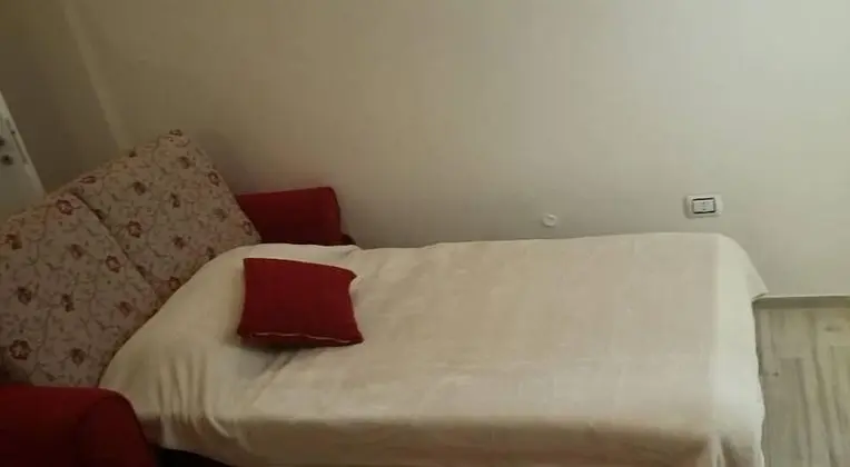 Tek Büyük Yataklı Oda, Veranda