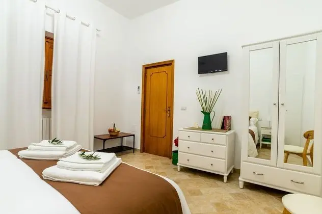 Standard Tek Büyük Yataklı Oda, Avlu Manzaralı