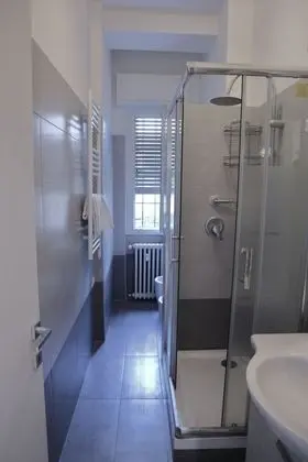 Tek Büyük veya İki Ayrı Yataklı Oda, Teras